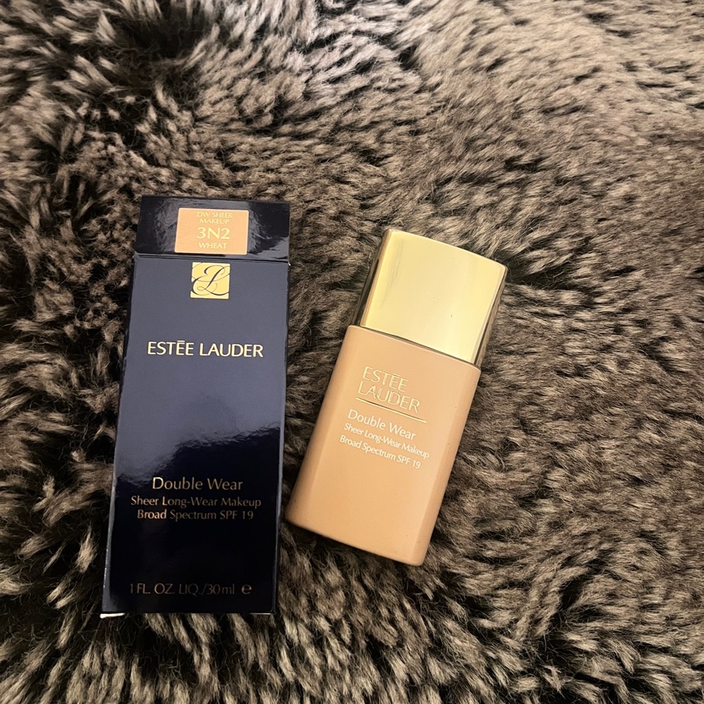 ESTEE LAUDER ~ DOUBLE WEAR SHEER LONG-WEAR MAKEUP ~ 3N2 Wheat